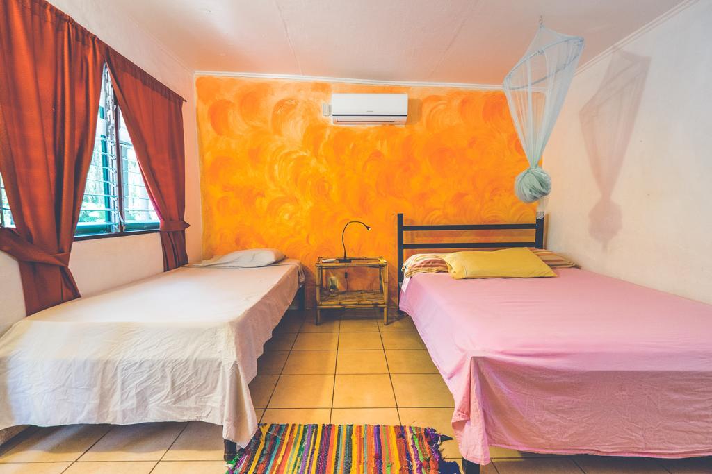 Pura Vida Hostel Tamarindo Extérieur photo
