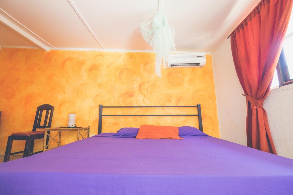 Pura Vida Hostel Tamarindo Extérieur photo