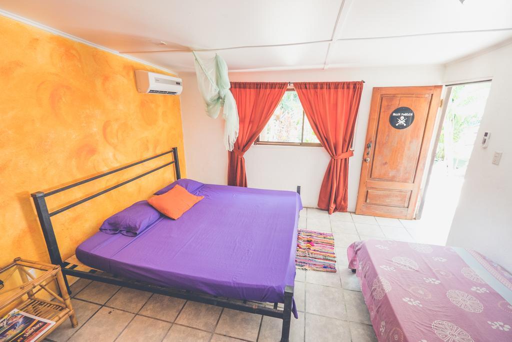 Pura Vida Hostel Tamarindo Extérieur photo