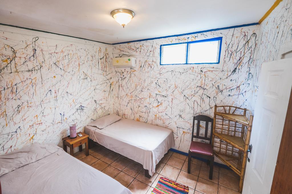 Pura Vida Hostel Tamarindo Extérieur photo