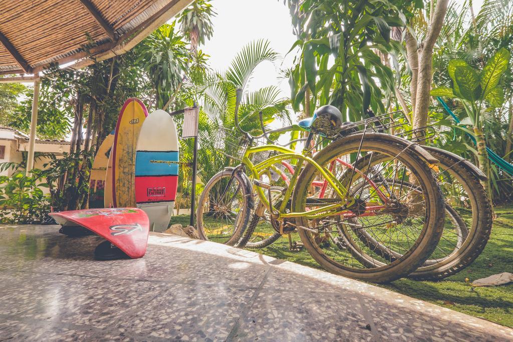 Pura Vida Hostel Tamarindo Extérieur photo