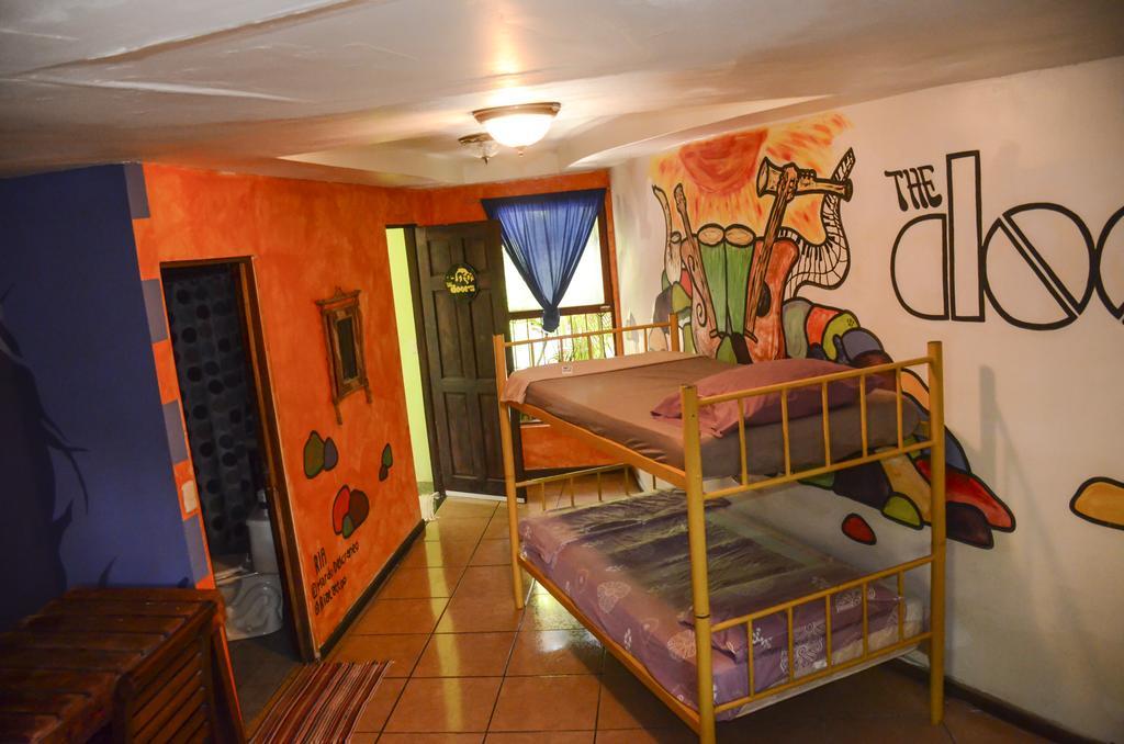 Pura Vida Hostel Tamarindo Extérieur photo